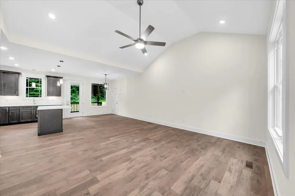634 Mountain View Drive Morrison TN 37357