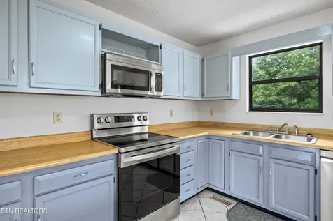 2710 Timberline Drive Maryville TN 37801