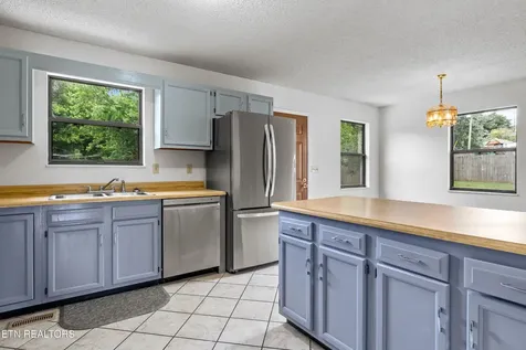 2710 Timberline Drive Maryville TN 37801