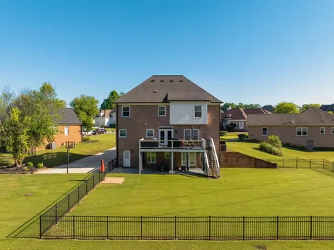 8212 Carriage Crossing Chattanooga TN 37421