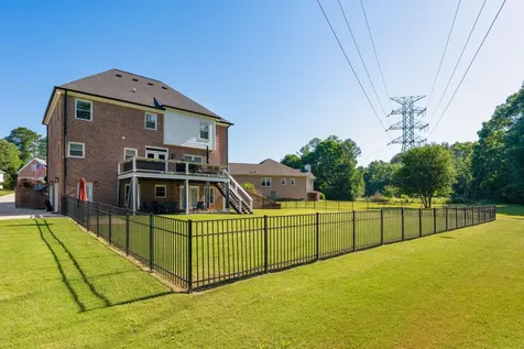 8212 Carriage Crossing Chattanooga TN 37421