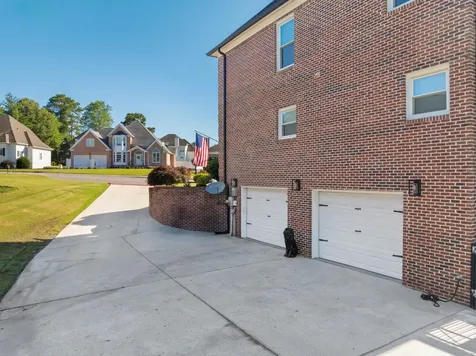 8212 Carriage Crossing Chattanooga TN 37421
