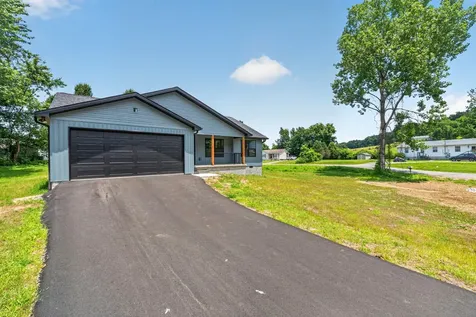 215 James Holman Road Sparta TN 38583