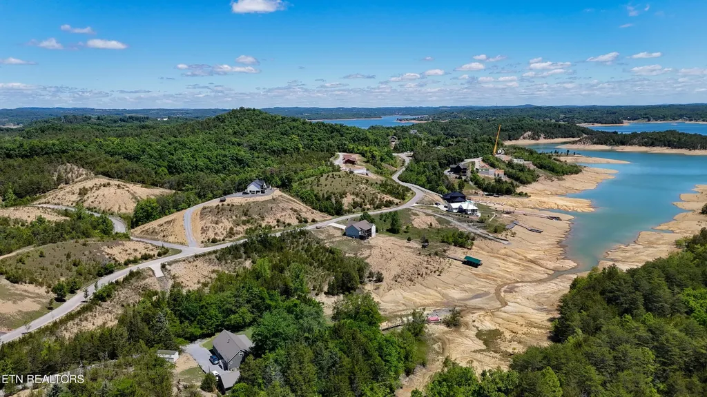2 Emerald Pointe Boulevard Dandridge TN 37725