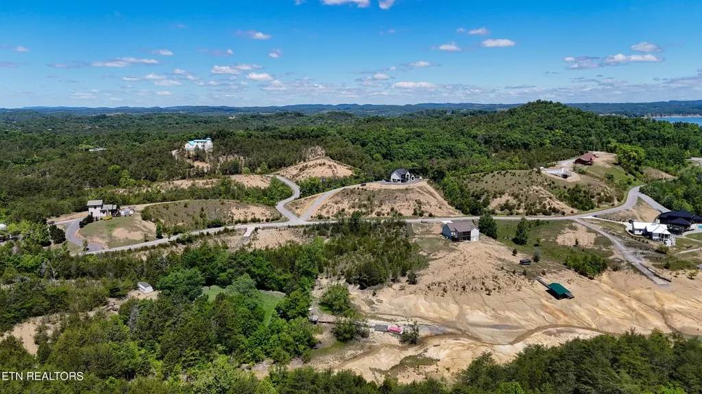 2 Emerald Pointe Boulevard Dandridge TN 37725