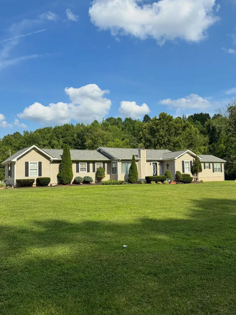 1355 Turkey Creek Road Dickson TN 37055