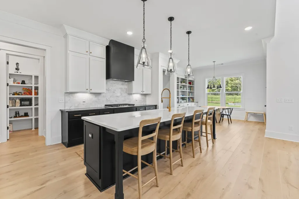5049 Fairhaven Circle Thompsons Station TN 37179