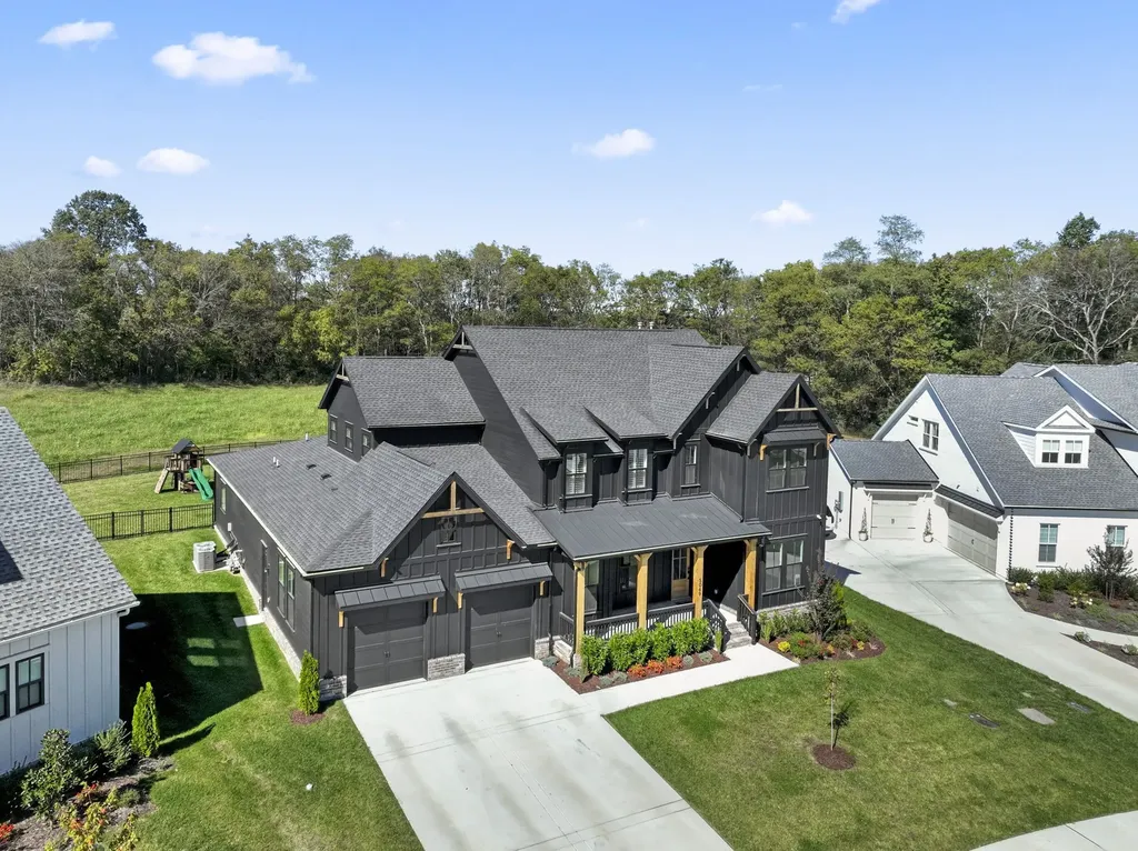 5049 Fairhaven Circle Thompsons Station TN 37179