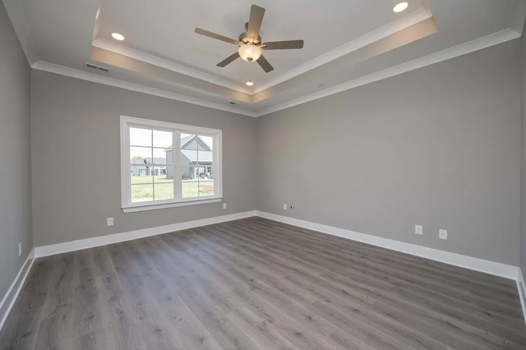 10111 Forkhorn Lane Bell Buckle TN 37020