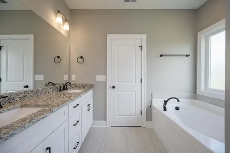 10111 Forkhorn Lane Bell Buckle TN 37020