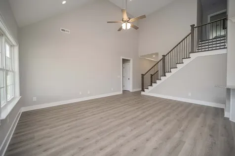10111 Forkhorn Lane Bell Buckle TN 37020