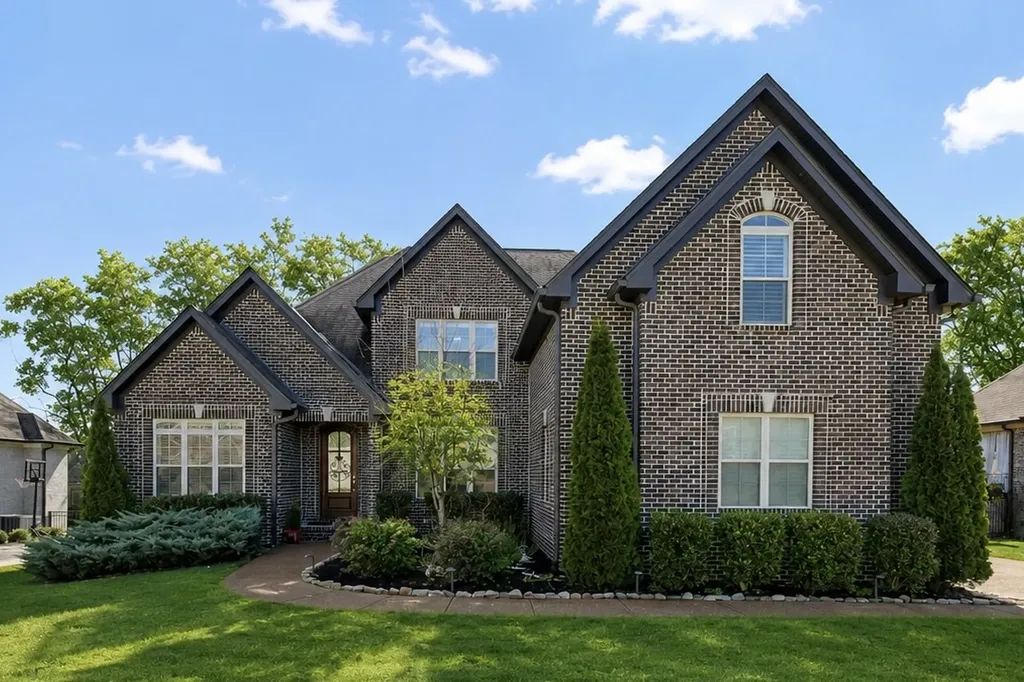 2965 Stewart Campbell Point Spring Hill TN 37174