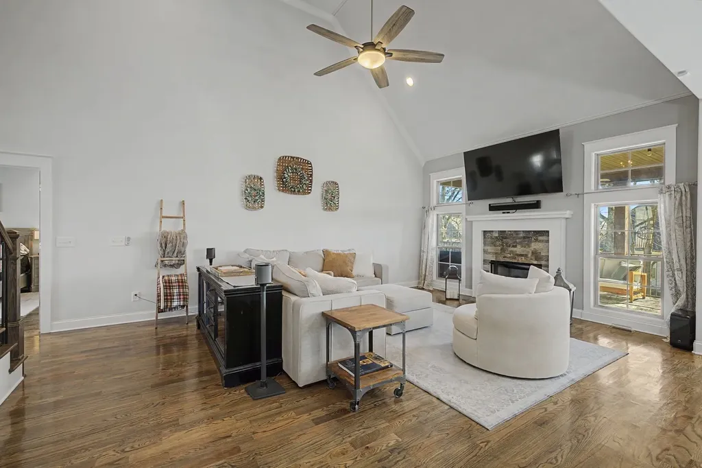 2965 Stewart Campbell Point Spring Hill TN 37174