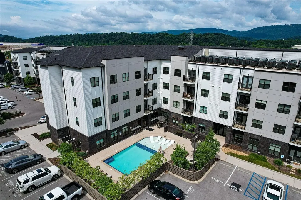 782 Riverfront Parkway Chattanooga TN 37402