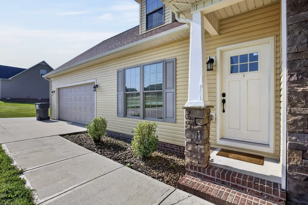 4704 Ellen Circle Cookeville TN 38501