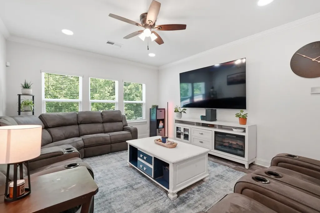 1078 Holland Ridge Way Lebanon TN 37090