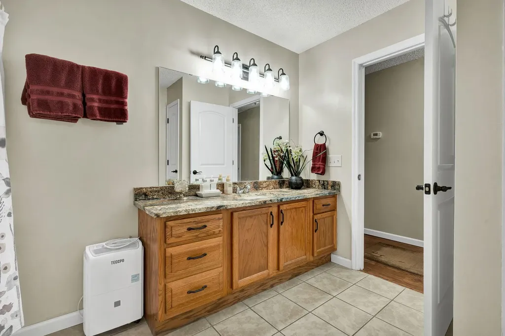 718 Dewind Drive Pikeville TN 37367