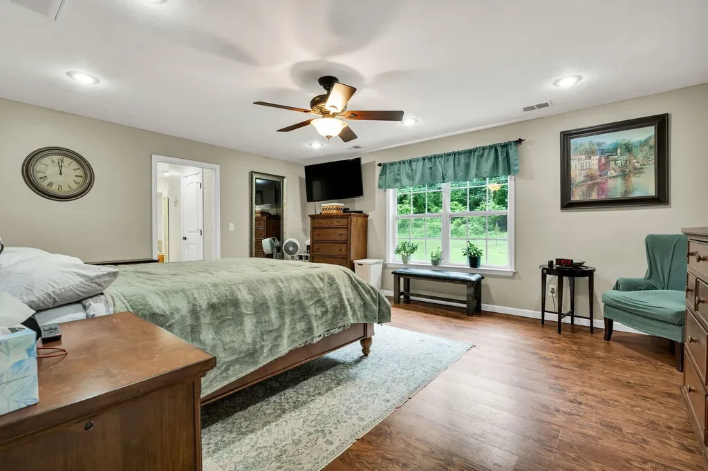718 Dewind Drive Pikeville TN 37367