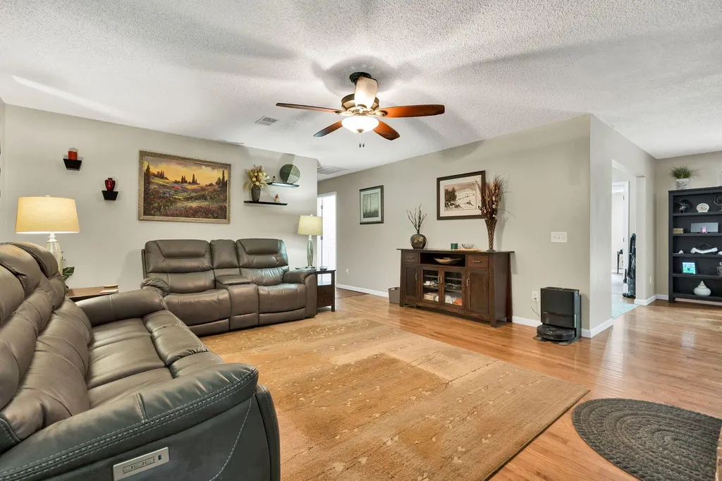 718 Dewind Drive Pikeville TN 37367