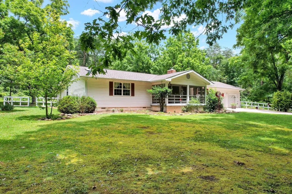 718 Dewind Drive Pikeville TN 37367
