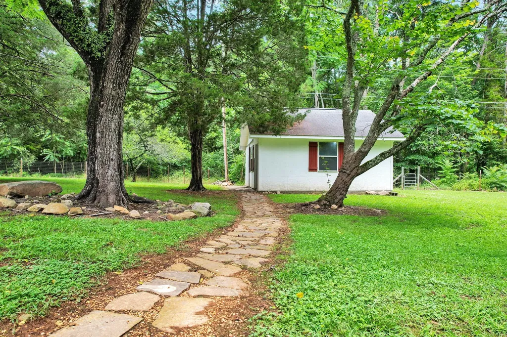 718 Dewind Drive Pikeville TN 37367