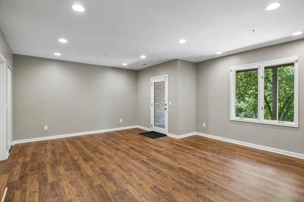 2107 32nd Ave, S Nashville TN 37212