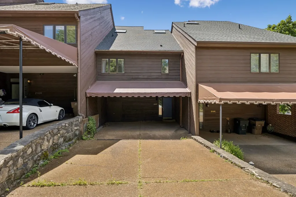 2107 32nd Ave, S Nashville TN 37212