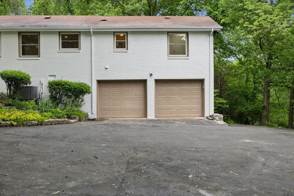 909 Plateau Parkway Nashville TN 37205