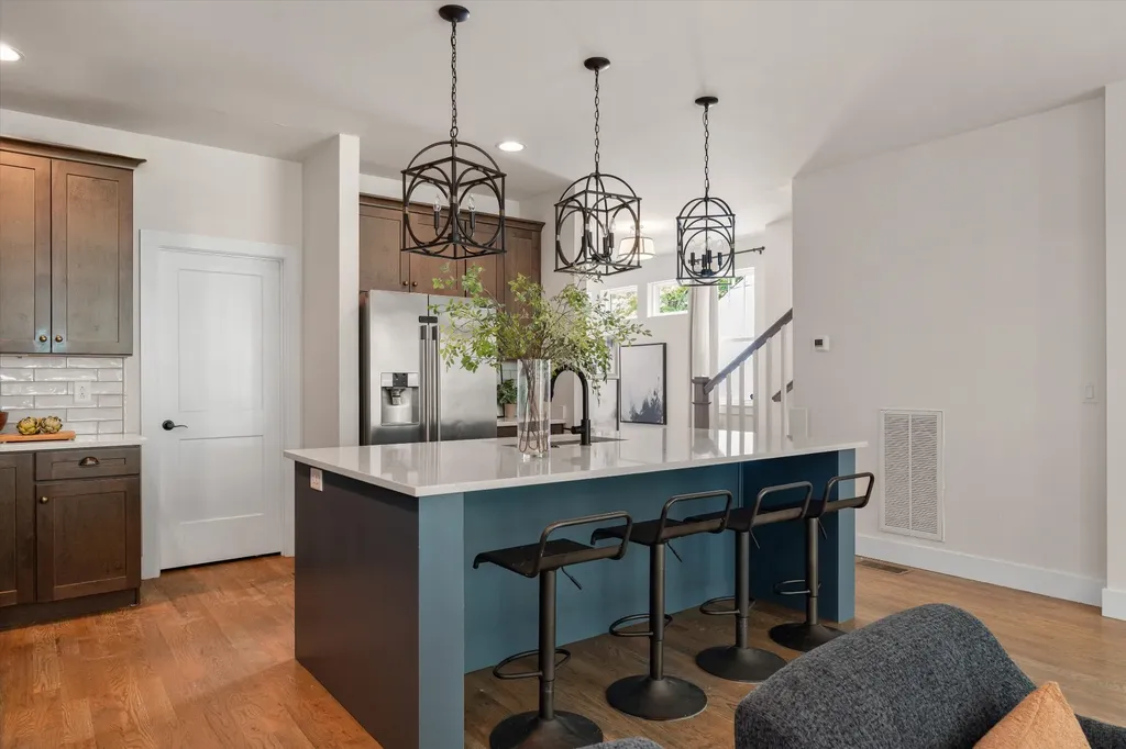 2012A Rosemary Lane Nashville TN 37210