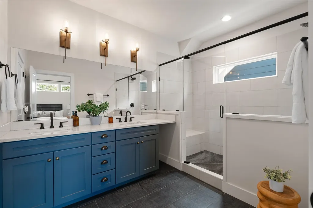 2012A Rosemary Lane Nashville TN 37210