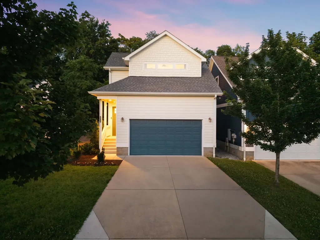 2012A Rosemary Lane Nashville TN 37210