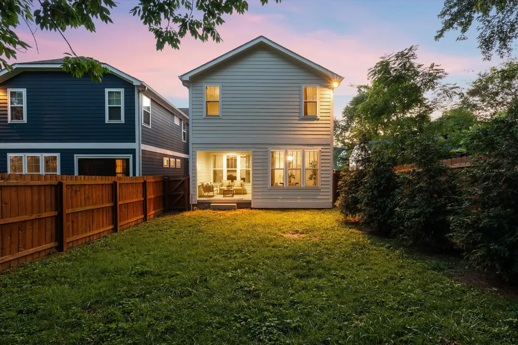 2012A Rosemary Lane Nashville TN 37210