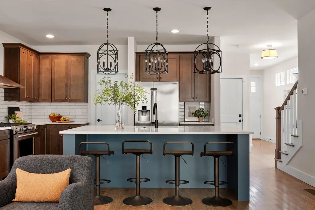 2012A Rosemary Lane Nashville TN 37210