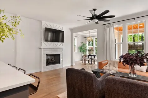 2012A Rosemary Lane Nashville TN 37210