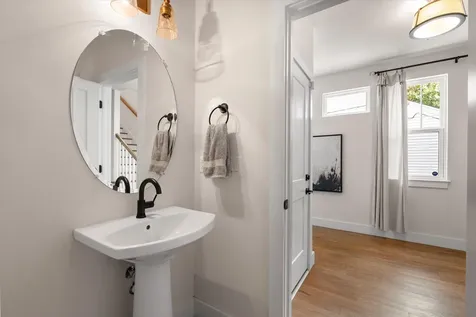 2012A Rosemary Lane Nashville TN 37210