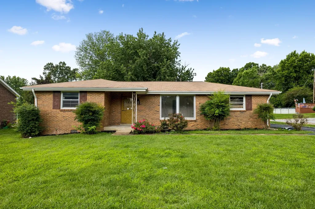 209 Pleasant Hill Drive Springfield TN 37172
