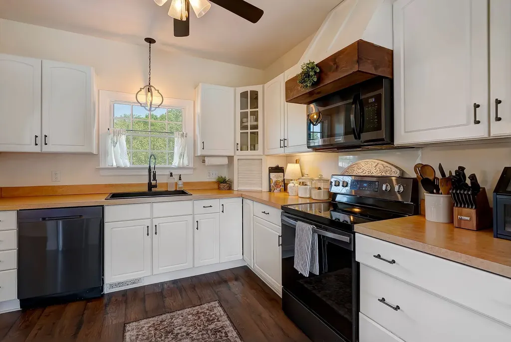 2301 Harkreader Road Mount Juliet TN 37122