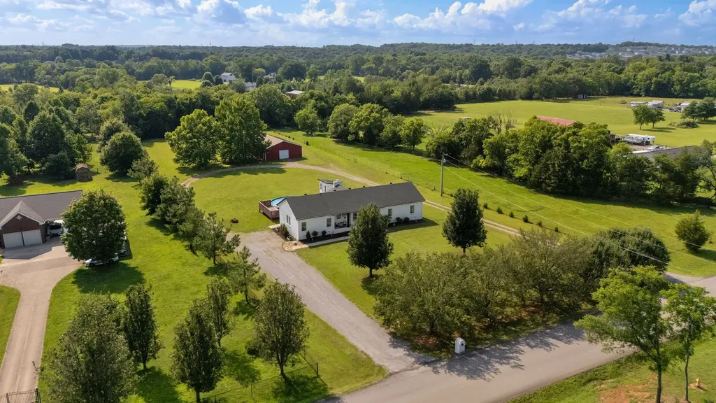 2301 Harkreader Road Mount Juliet TN 37122