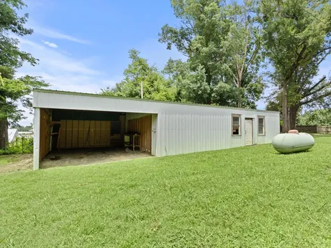 460 John Hunter Highway Elora TN 37328