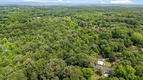 1906 Spradling Road Soddy Daisy TN 37379