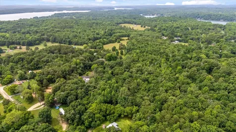 1906 Spradling Road Soddy Daisy TN 37379