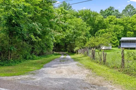 1906 Spradling Road Soddy Daisy TN 37379
