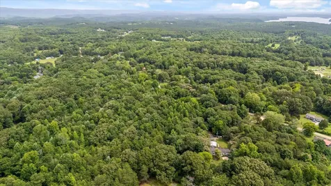 1906 Spradling Road Soddy Daisy TN 37379