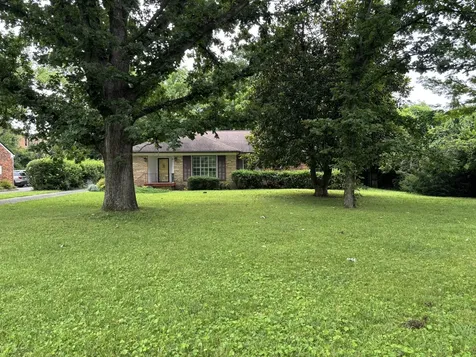 3836 Cross Creek Road Nashville TN 37215