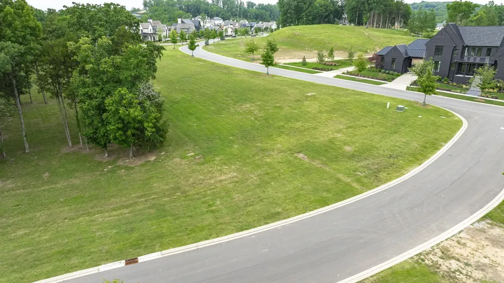 7266 Harlow Drive College Grove TN 37046