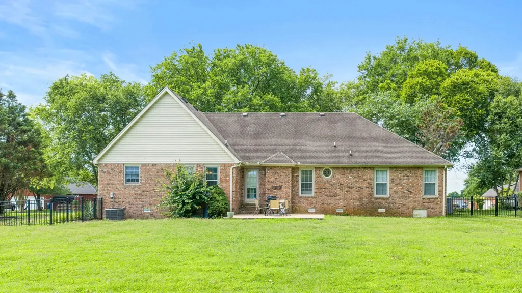 106 Marauder Court Murfreesboro TN 37127