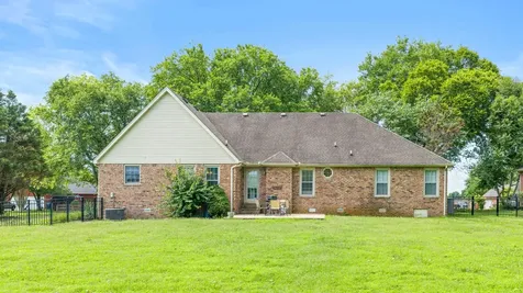 106 Marauder Court Murfreesboro TN 37127
