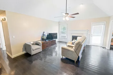106 Marauder Court Murfreesboro TN 37127