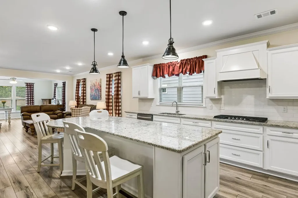 1775 Humphreys Glen Spring Hill TN 37174