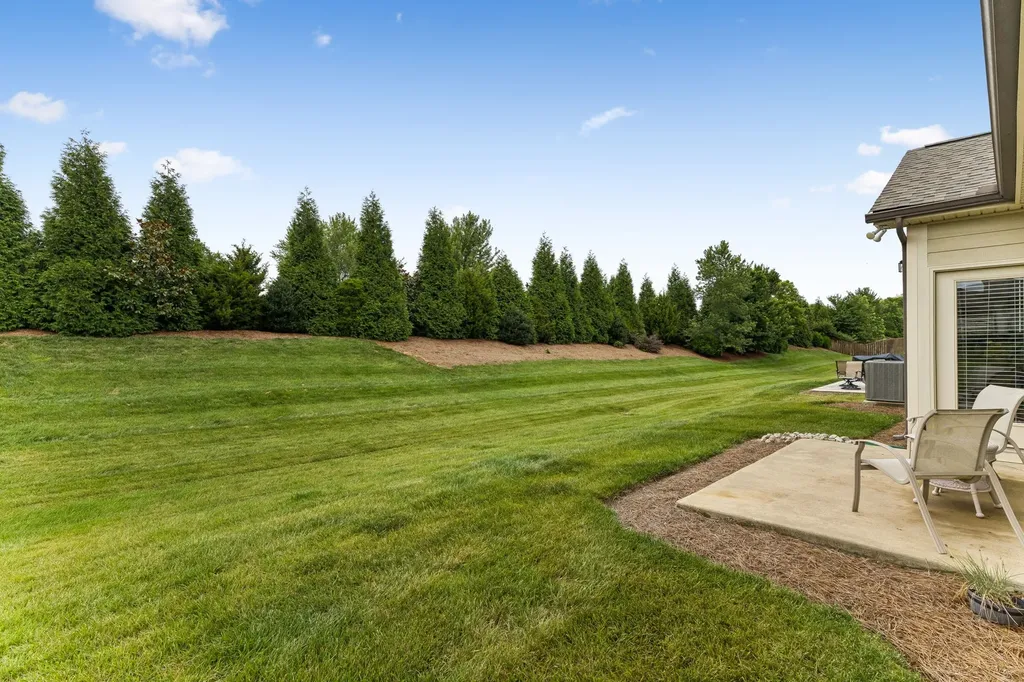 1775 Humphreys Glen Spring Hill TN 37174